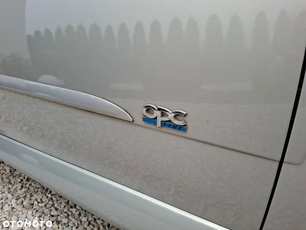 Opel Astra GTC 1.6 Sport - 28