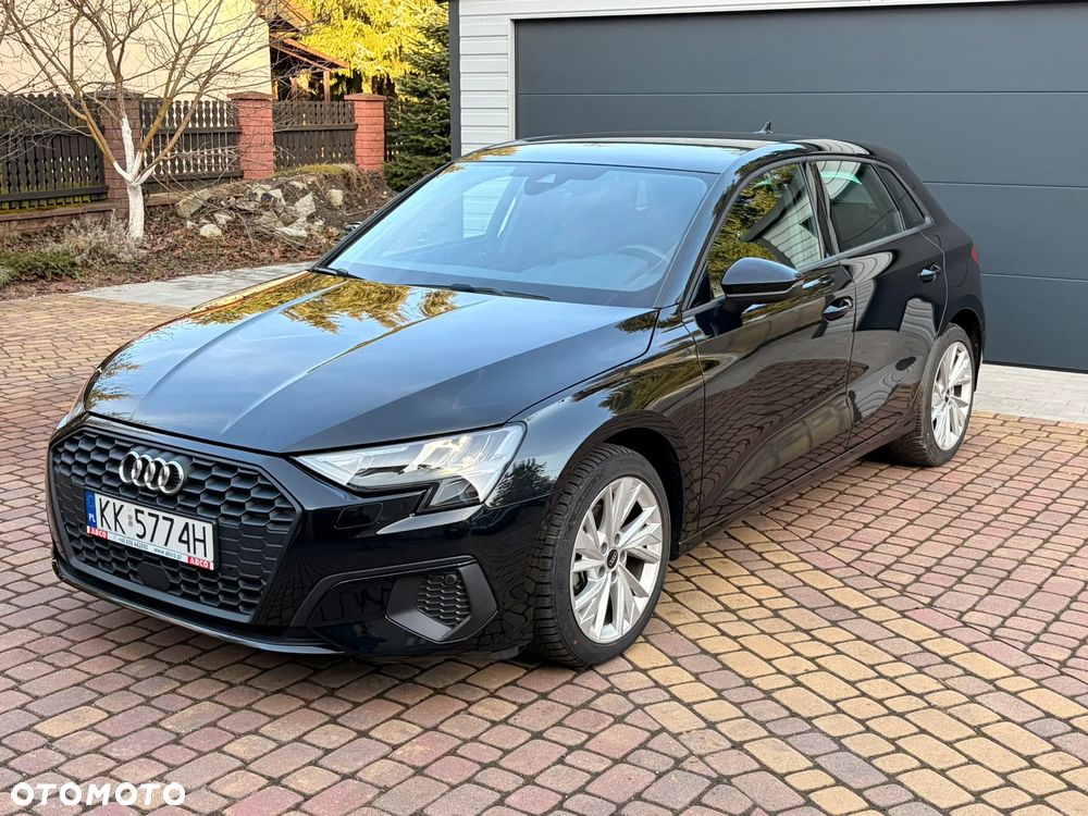 Audi A3 Sportback - 1