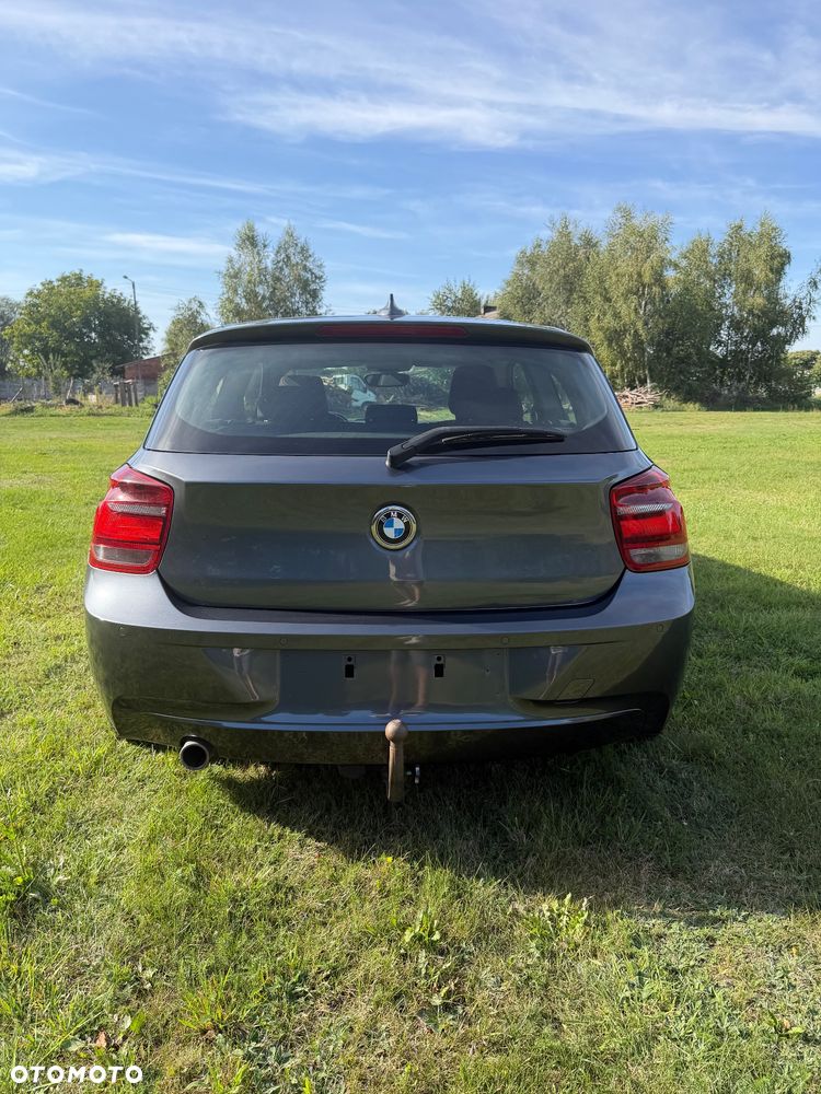 BMW Seria 1 116d DPF - 9