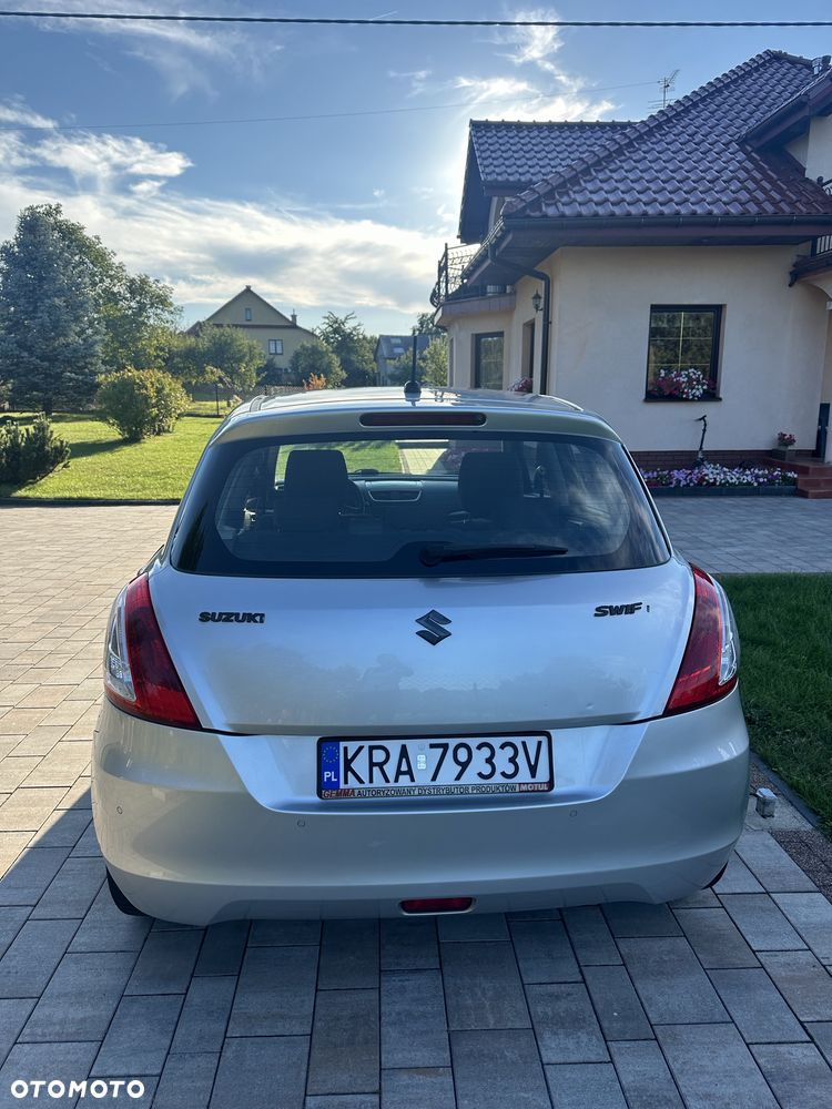 Suzuki Swift - 3