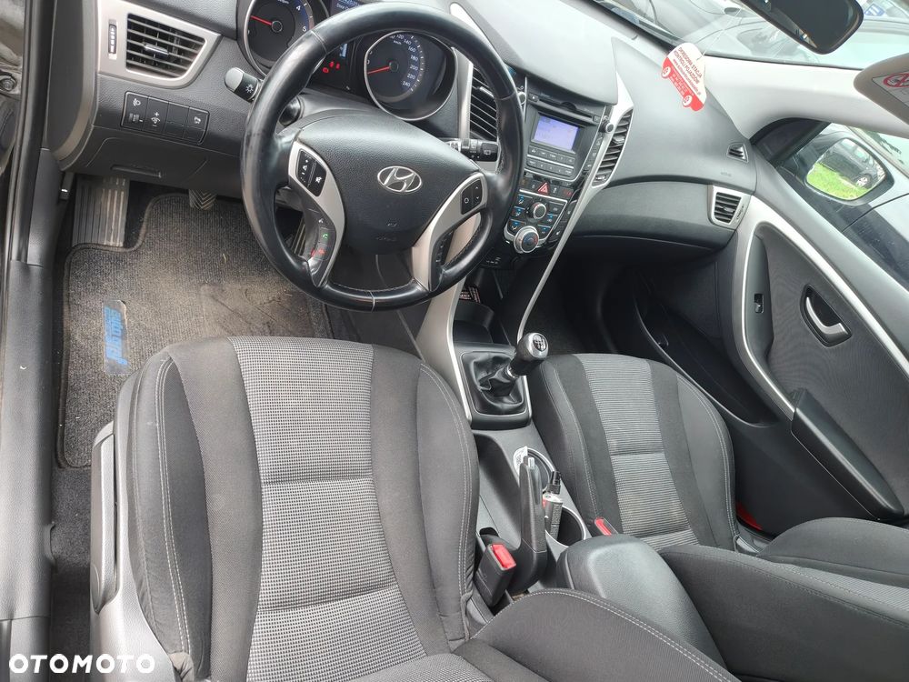 Hyundai i30 1.6 CRDi Comfort - 8
