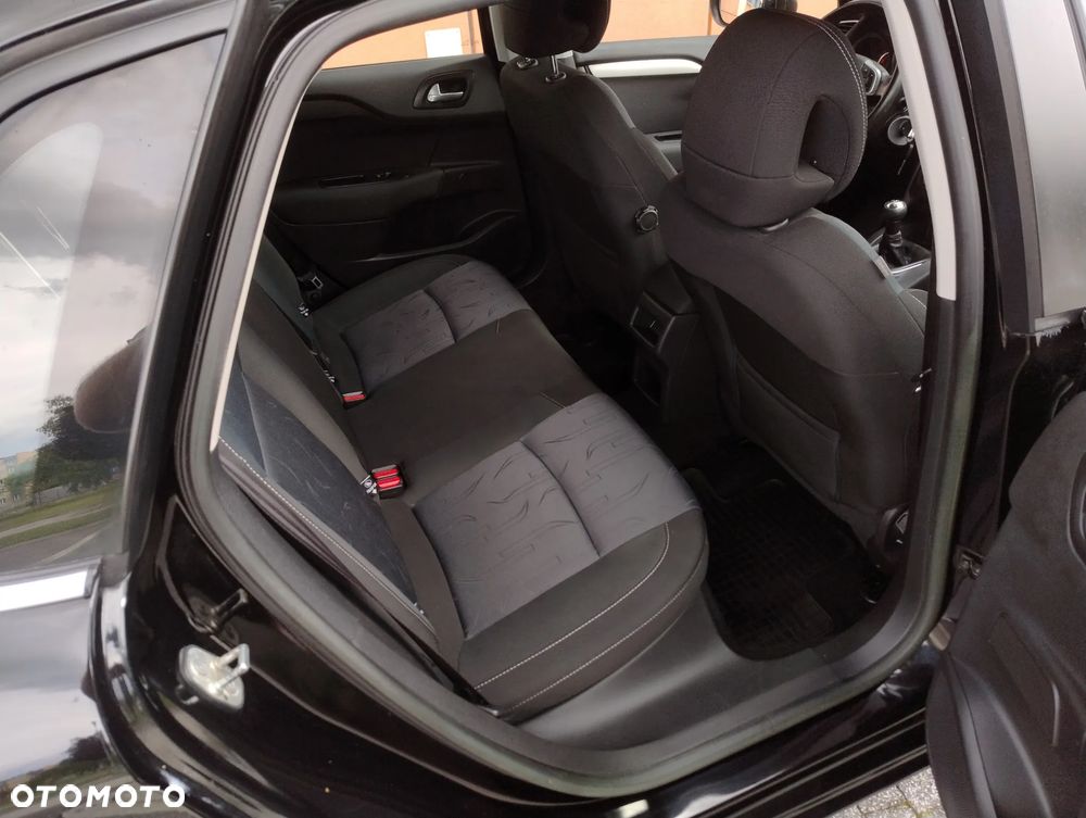 Citroën C4 VTi 95 Attraction - 17