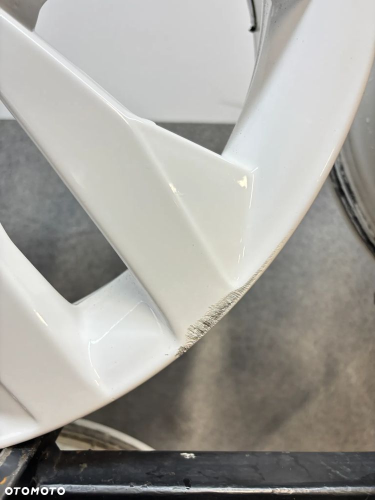 4 Felgi Alu. Skoda Fabia Rs, Roomster, Rapid 17", White - 6
