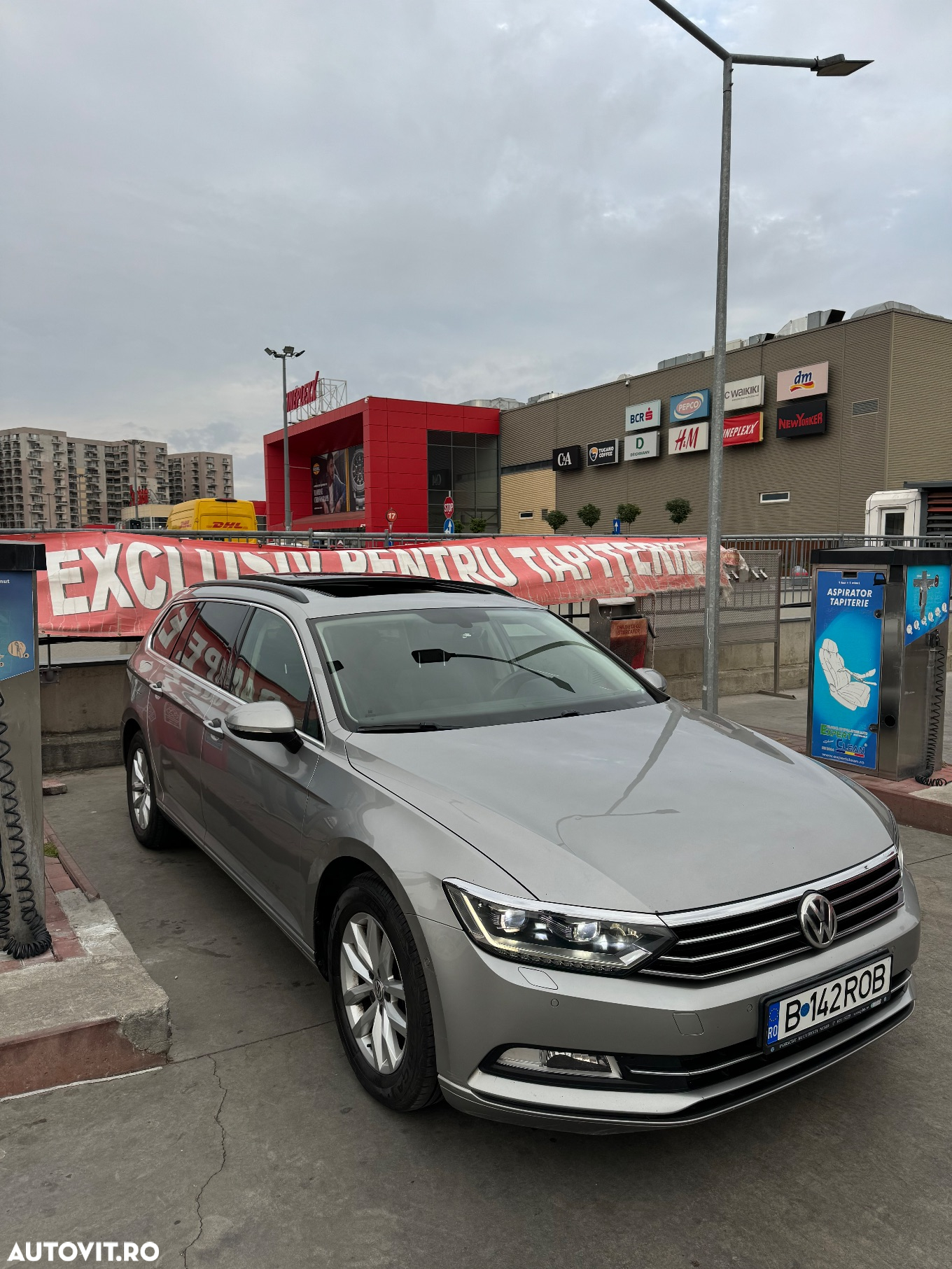 Volkswagen Passat - 2