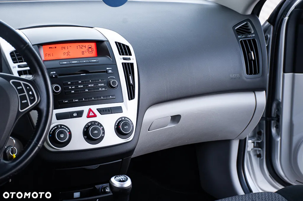 Kia Ceed 2.0 CVVT Spirit - 34