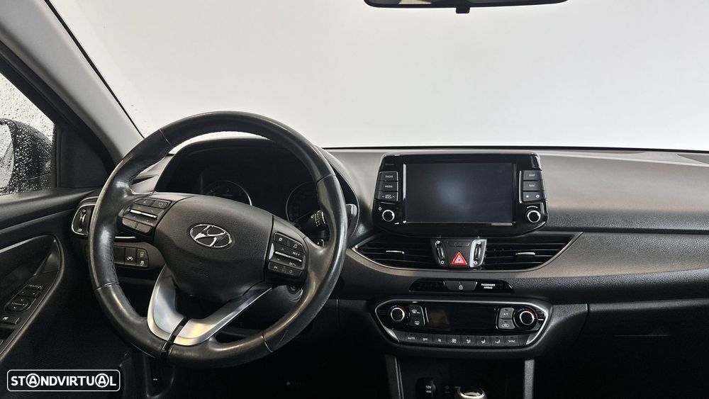 Hyundai i30 1.6 CRDI STyle Plus 7DCT - 5