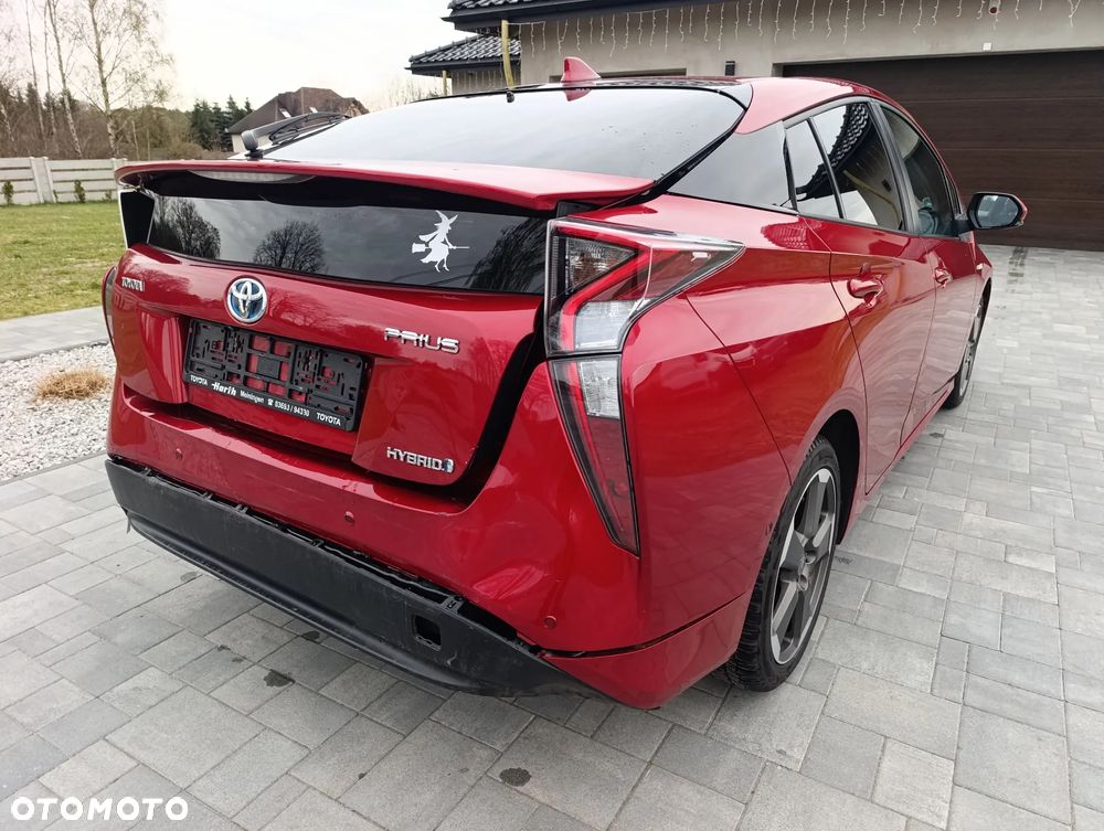 Toyota Prius Hybrid Executive - 7