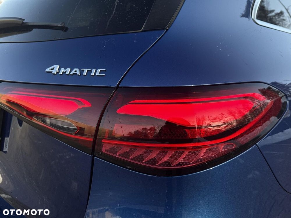 Mercedes-Benz GLC - 13