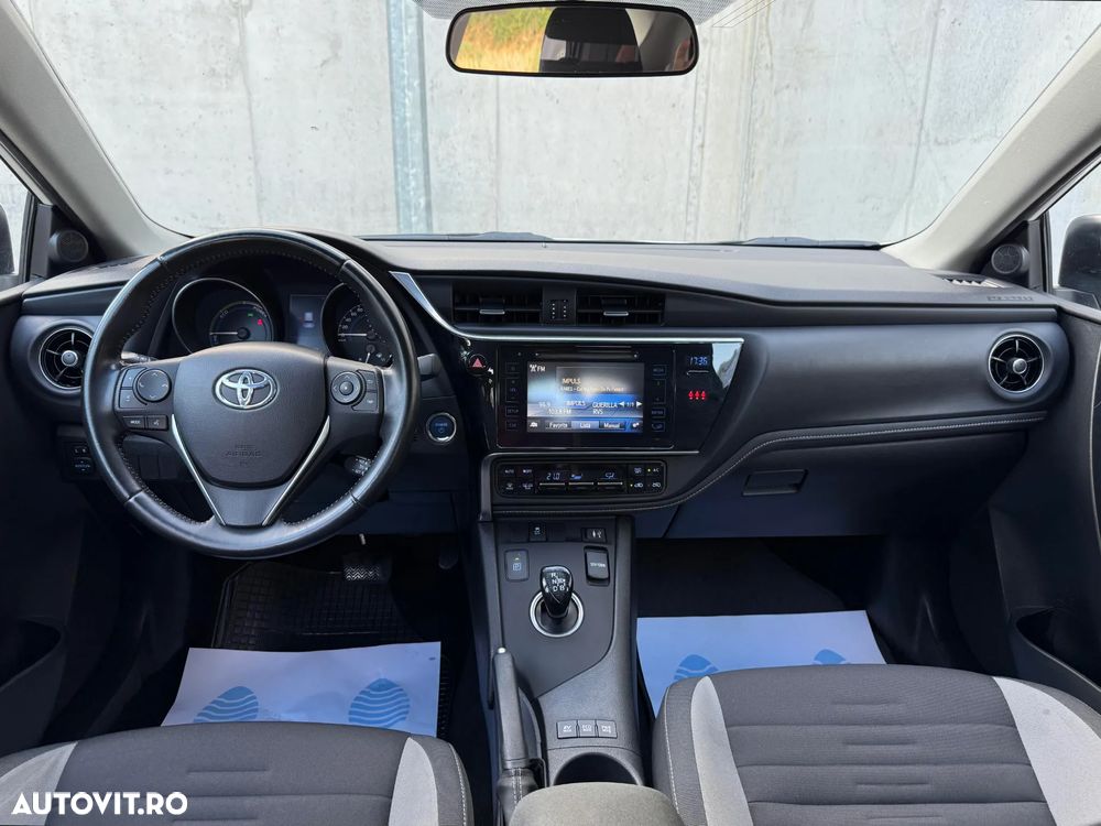 Toyota Auris 1.8 L VVT-i Hybrid Luna - 5