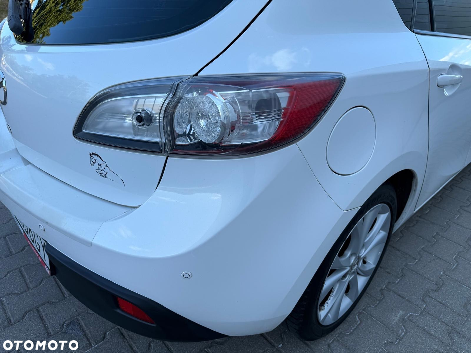 Mazda 3 2.0 Exclusive + - 10