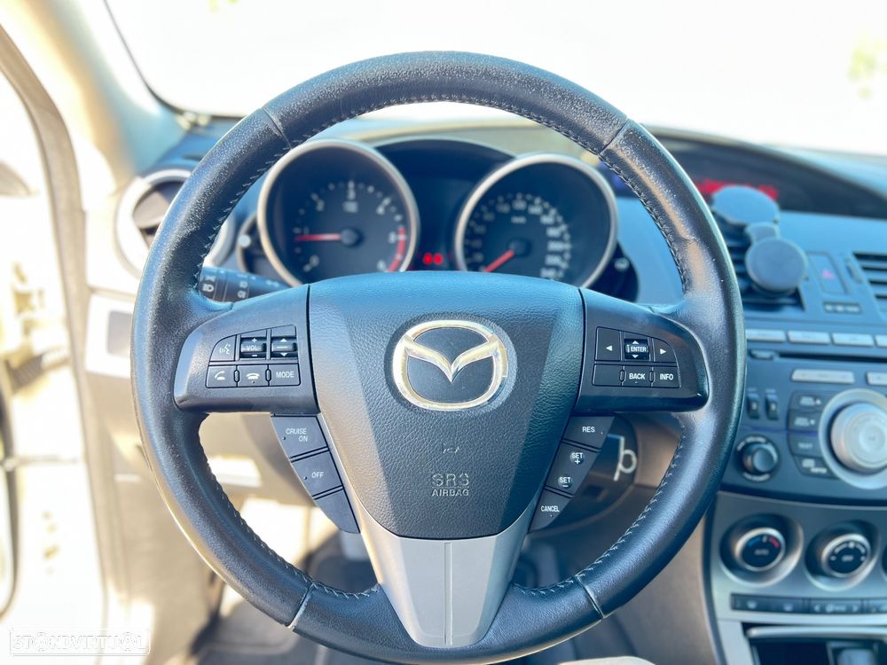 Mazda 3 Hatchback MZ-CD 1.6 Exclusive - 12