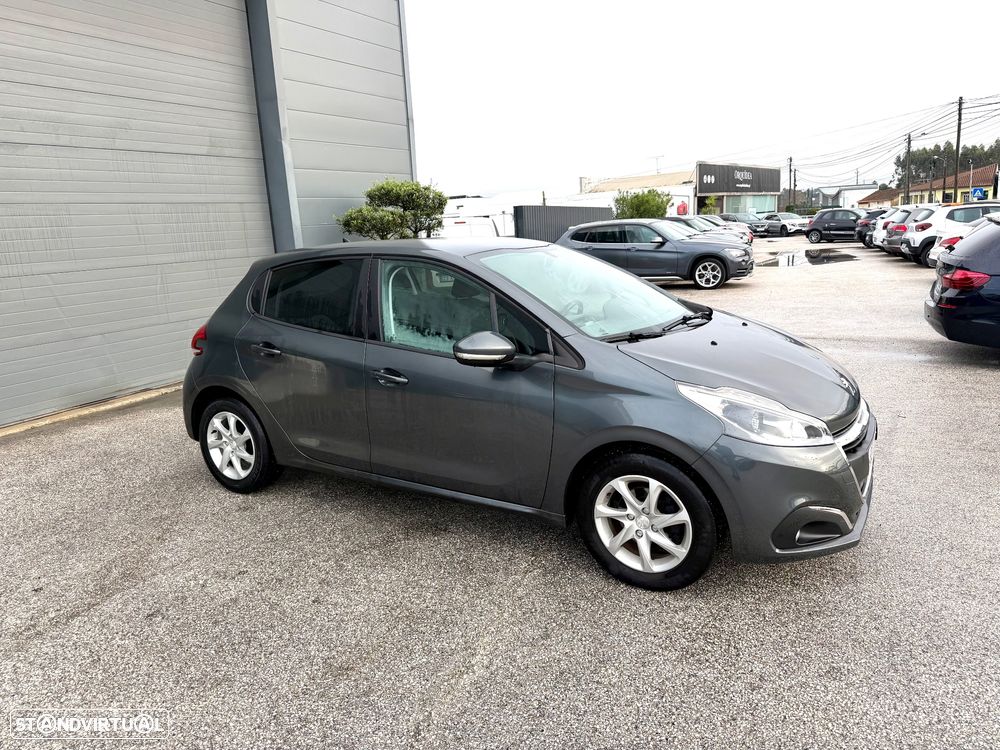 Peugeot 208 1.6 BlueHDi Style - 6