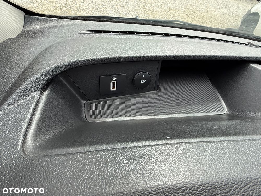 Ford 2022/TRANSIT CUSTOM LIMITED L2H1/170KM/Navi/Klima/Kamera/Grzane fotele/PDC przód i tył/Grzana szyba/ - 23