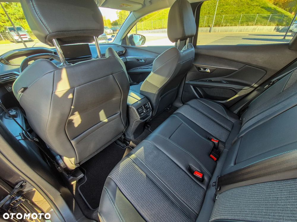 Peugeot 3008 1.6 PureTech Hybrid PHEV Allure Pack S&S EAT8 - 18