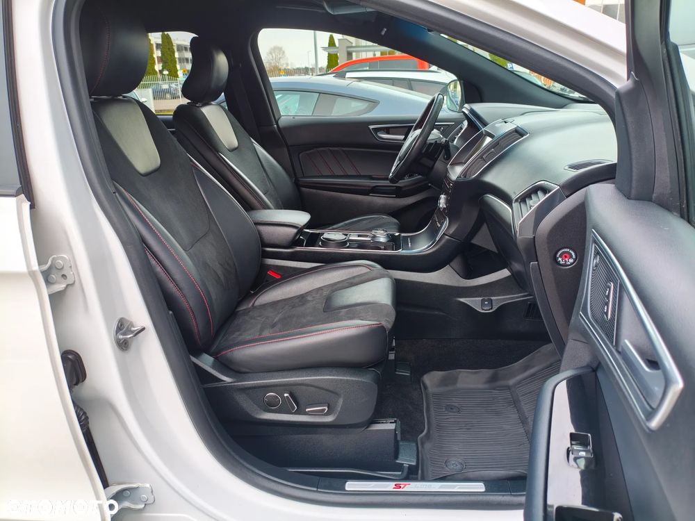 Ford Edge 2.0 EcoBlue Twin-Turbo 4WD ST-Line - 12