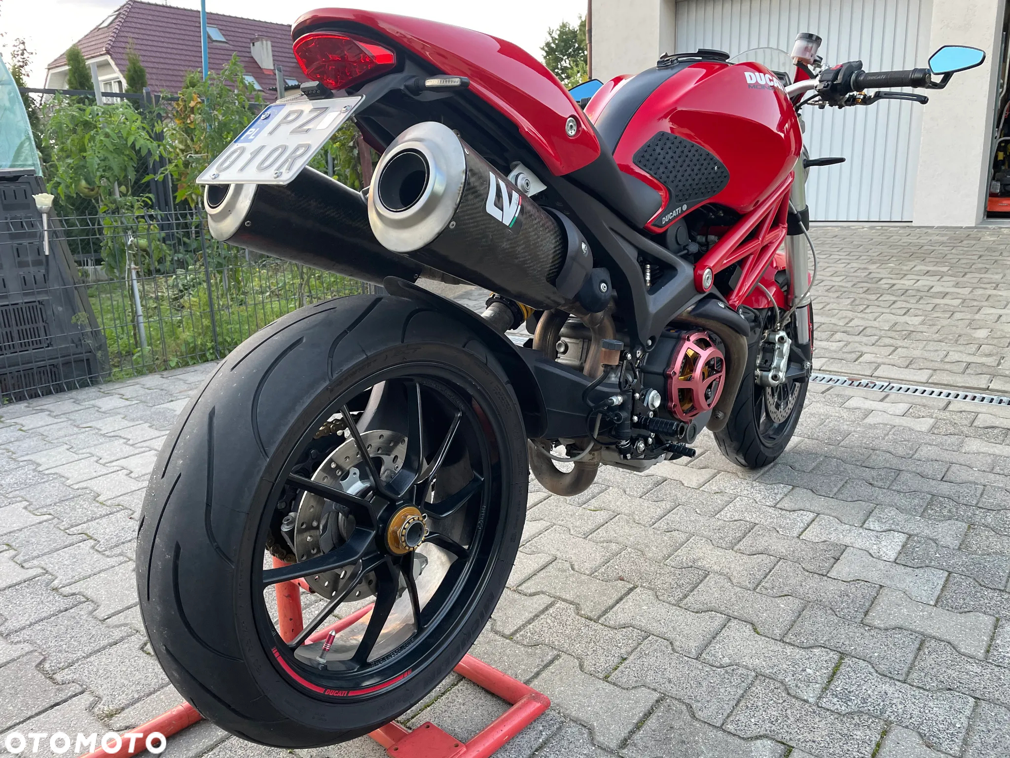 Ducati Monster - 8