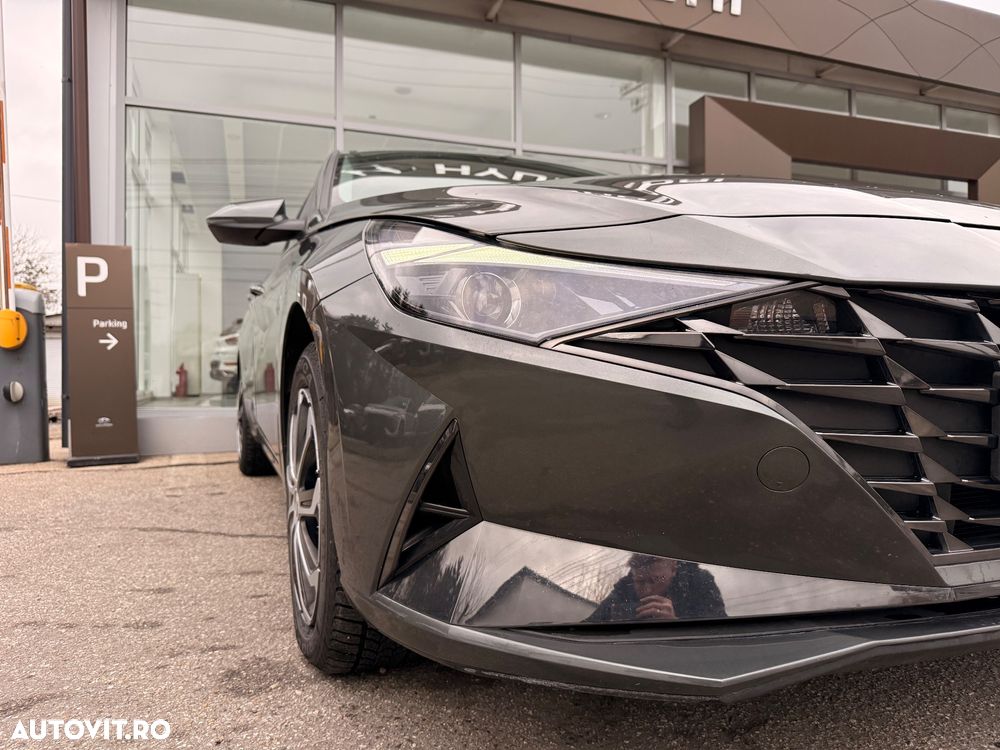 Hyundai Elantra 1.6 l 123 CP 6MT Highway - 27