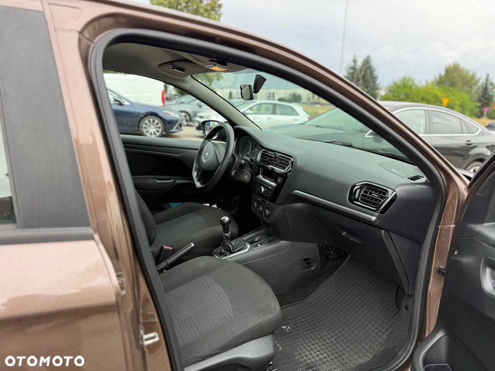Peugeot 301 1.6 VTi Active - 3
