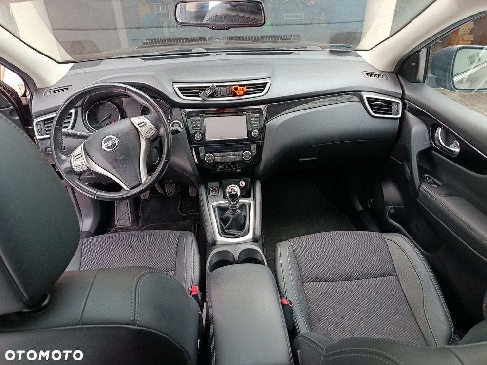 Nissan Qashqai 1.2 DIG-T N-Connecta EU6 - 8