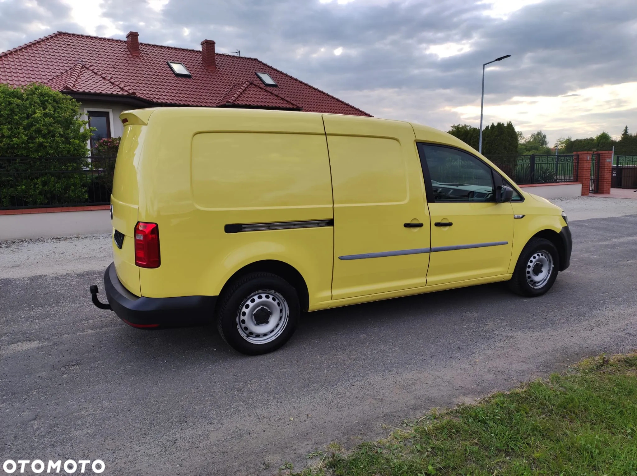 Volkswagen Caddy Maxi - 15