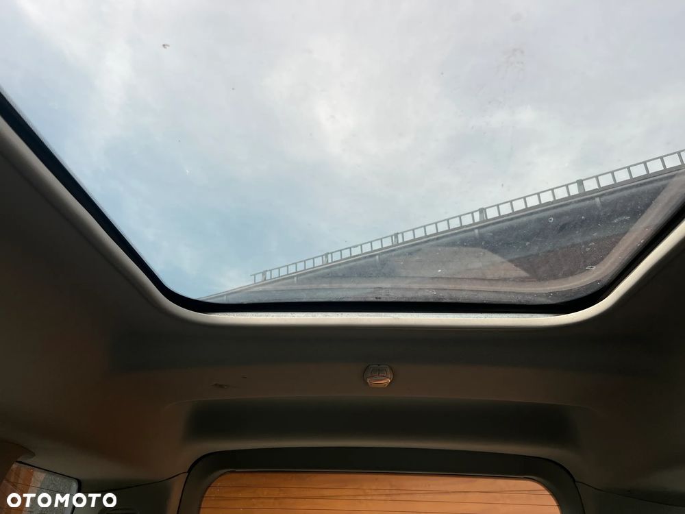 Ford Tourneo Connect 1.0 EcoBoost Titanium - 10