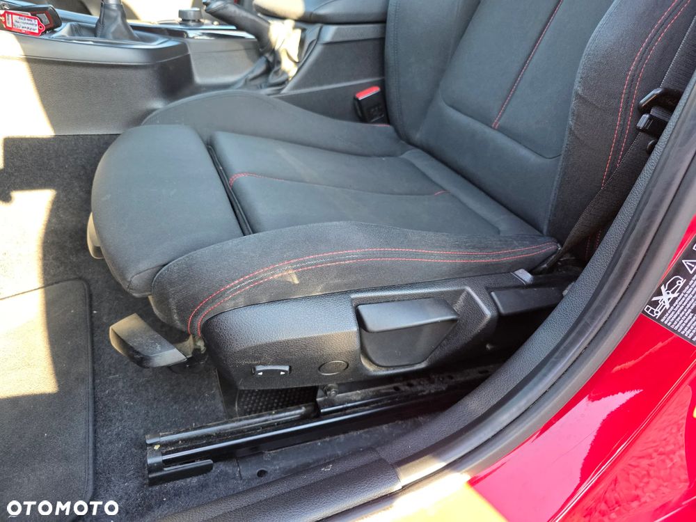 BMW Seria 1 118d xDrive Sport Line - 21