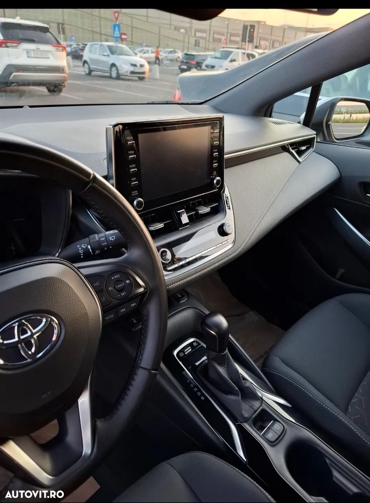Toyota Corolla 1.8 HSD Dynamic - 16