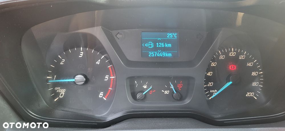 Ford Transit Custom - 8
