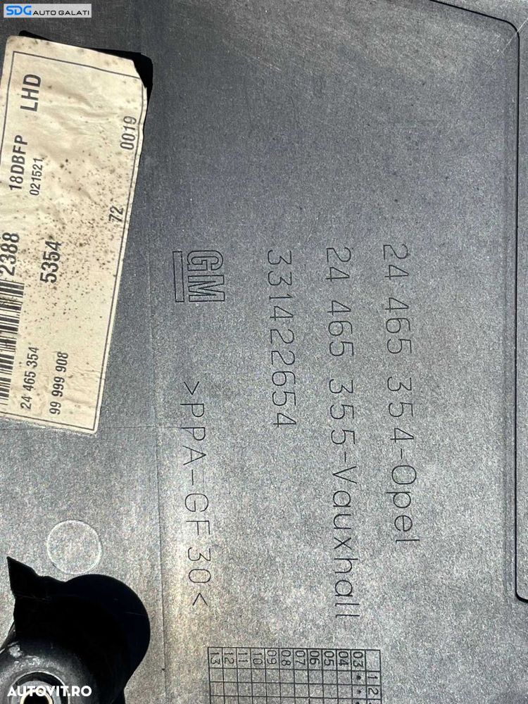 Capac Protectie Antifonare Motor Opel Vectra C 3.0 CDTI 2002 - 2008 Cod 24465354 24465355 [C6942] - 3