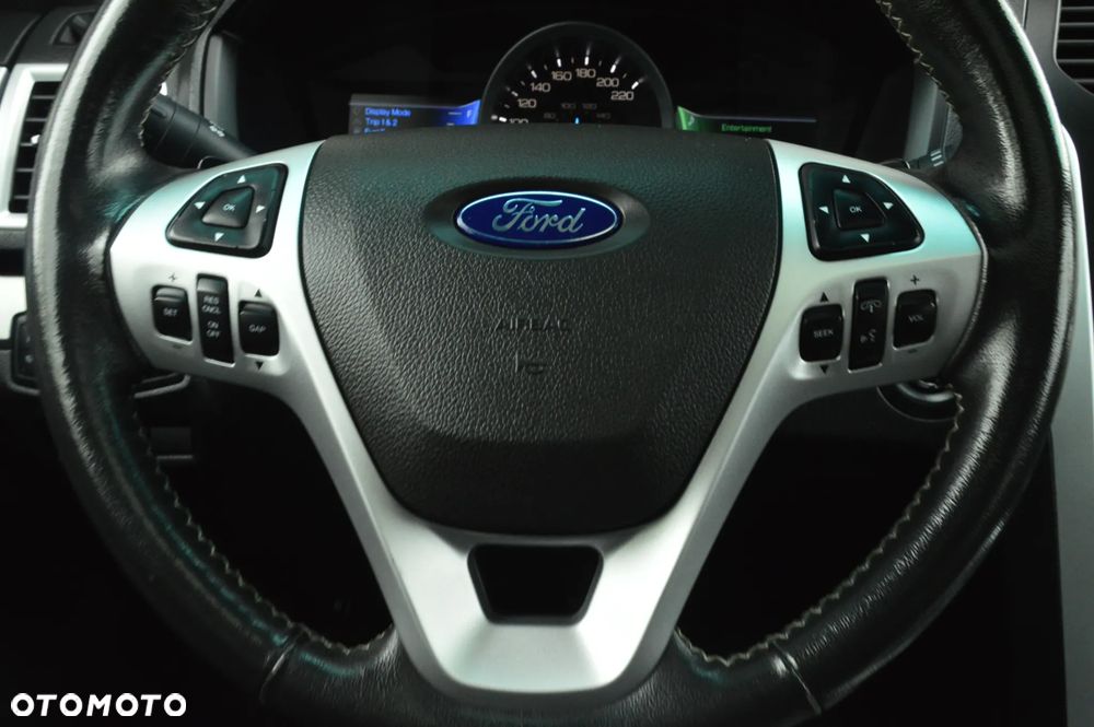 Ford Explorer 4.6 4WD - 33