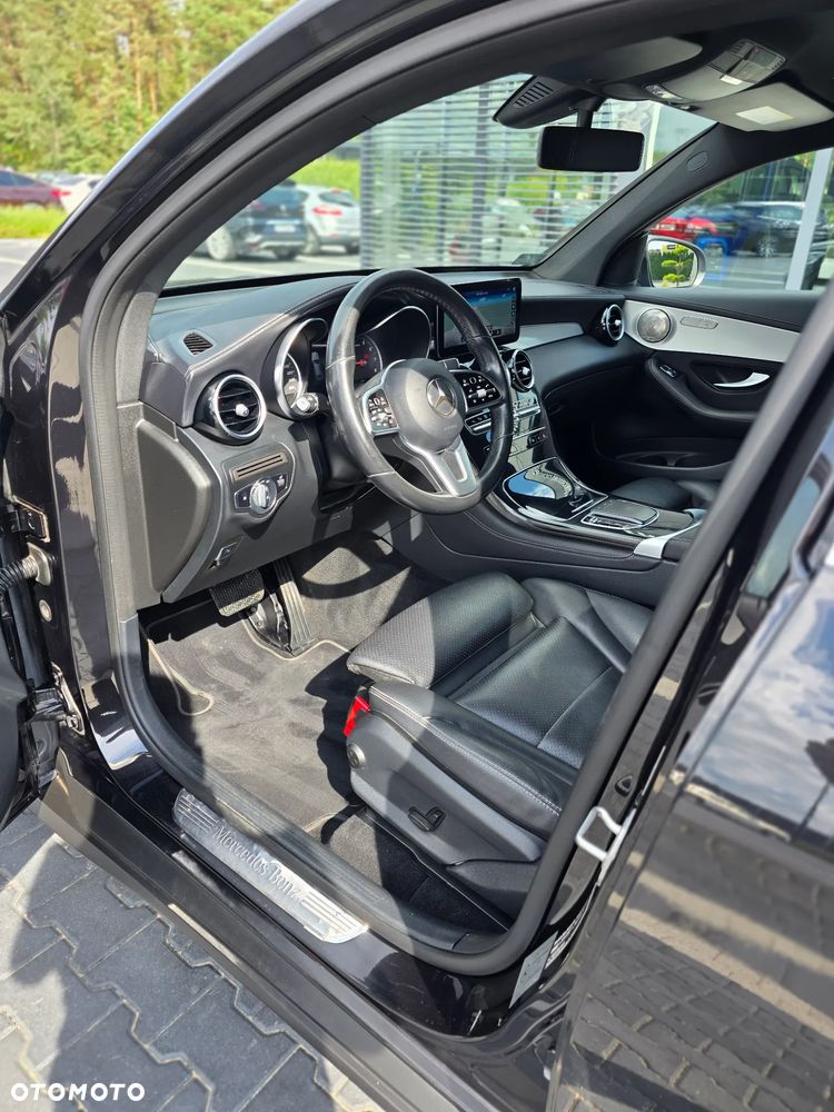 Mercedes-Benz GLC 200 4Matic 9G-TRONIC AMG Line - 15