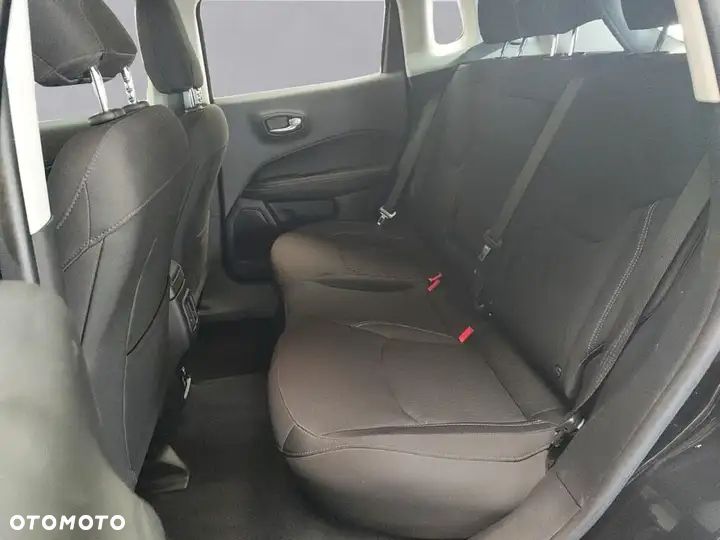 Jeep Compass - 11