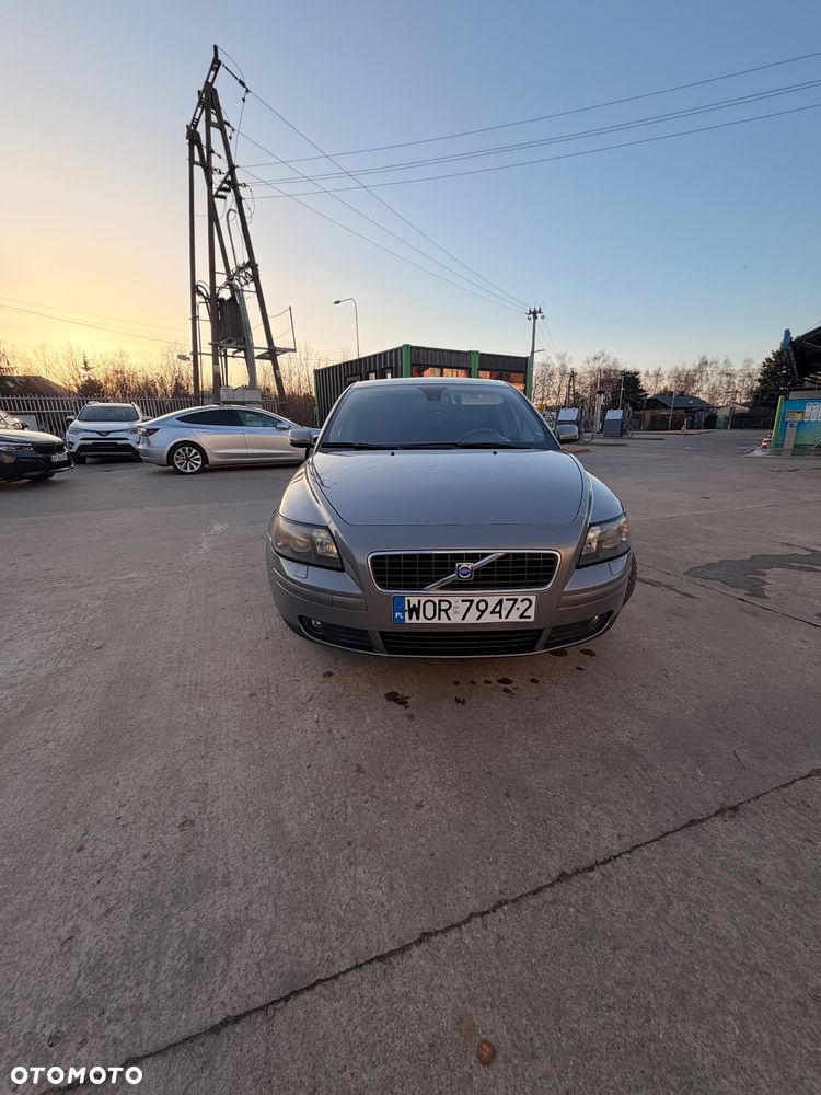 Volvo S40 - 1