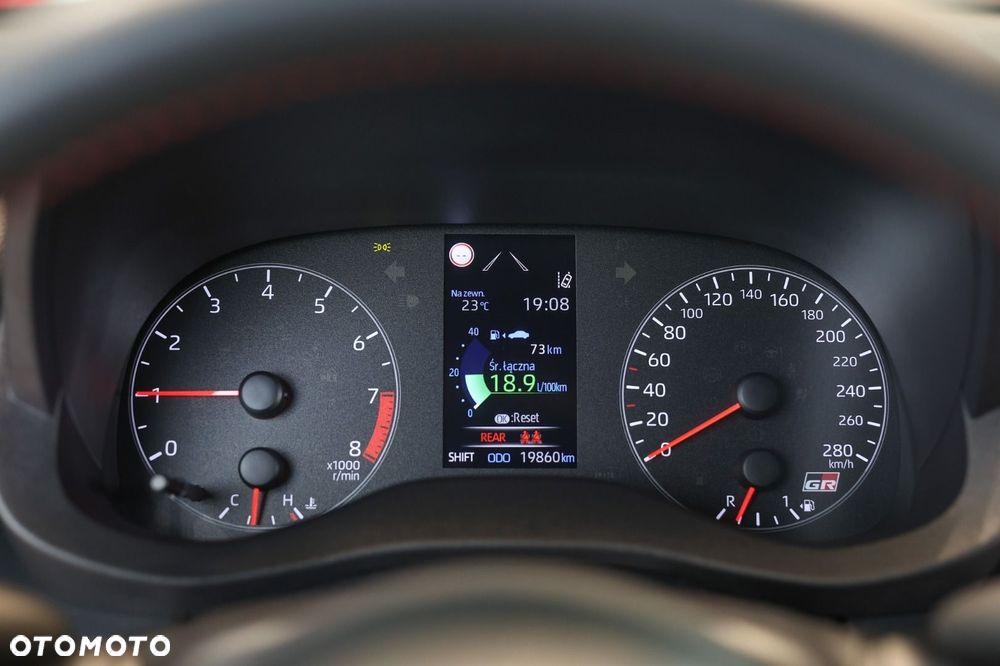 Toyota Yaris - 8