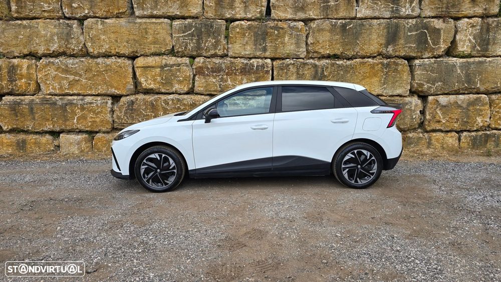 MG MG4 64 kWh Comfort - 3