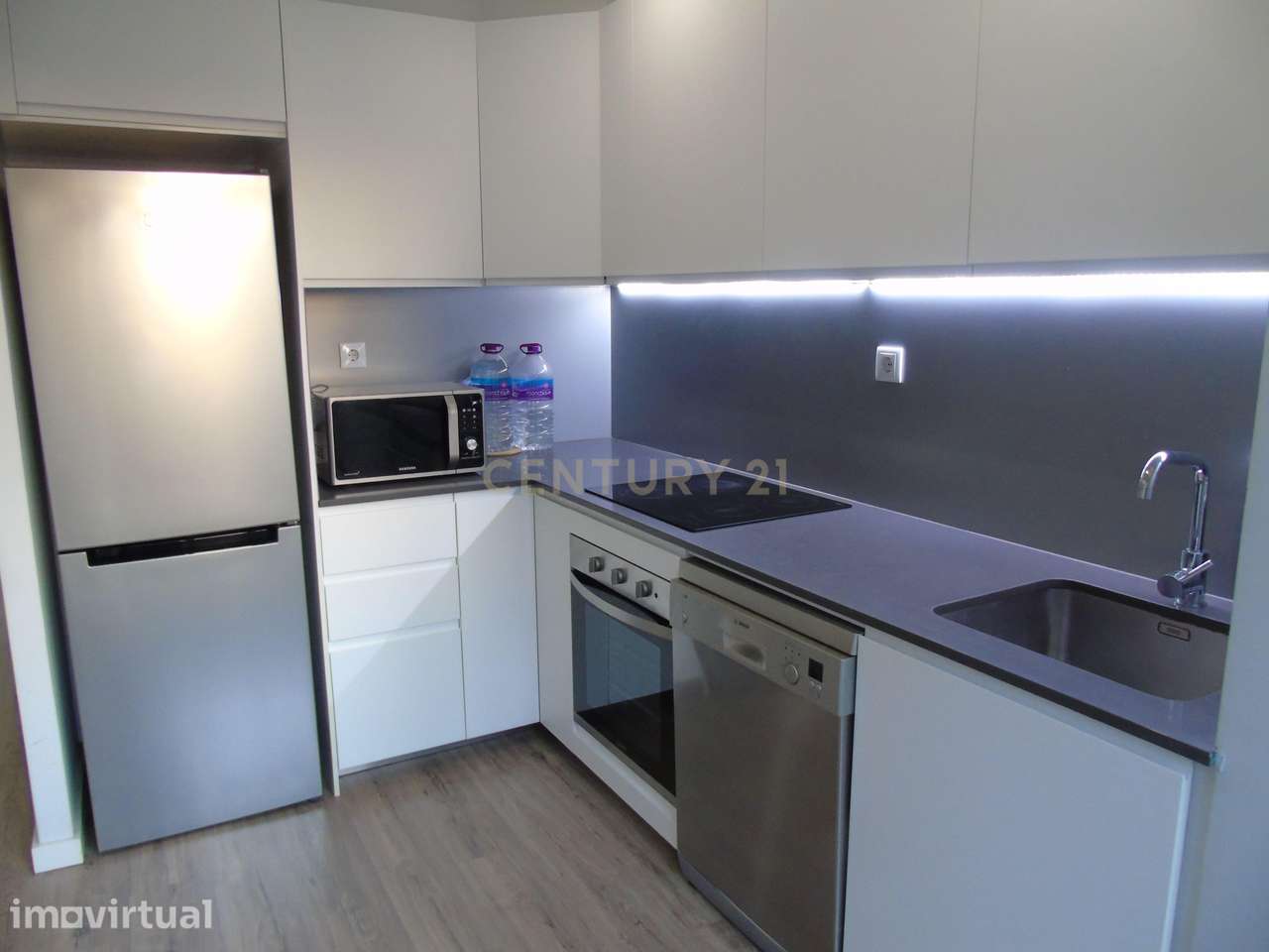 Apartamento T2 em Oeiras Mobilado em Cozinha Equipada - Grande imagem: 4/21