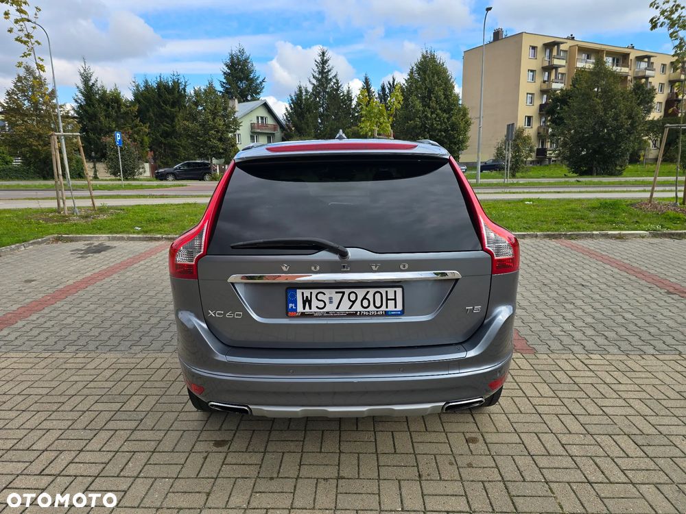 Volvo XC 60 T5 Geartronic Summum - 24