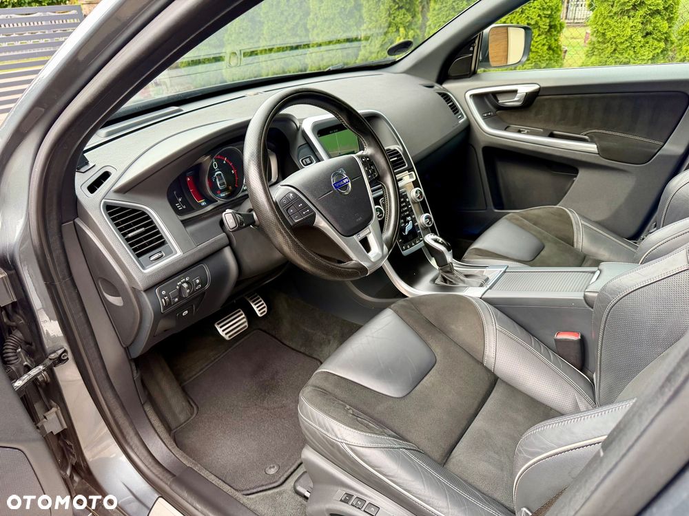 Volvo XC 60 D4 Drive-E R-Design Momentum - 19