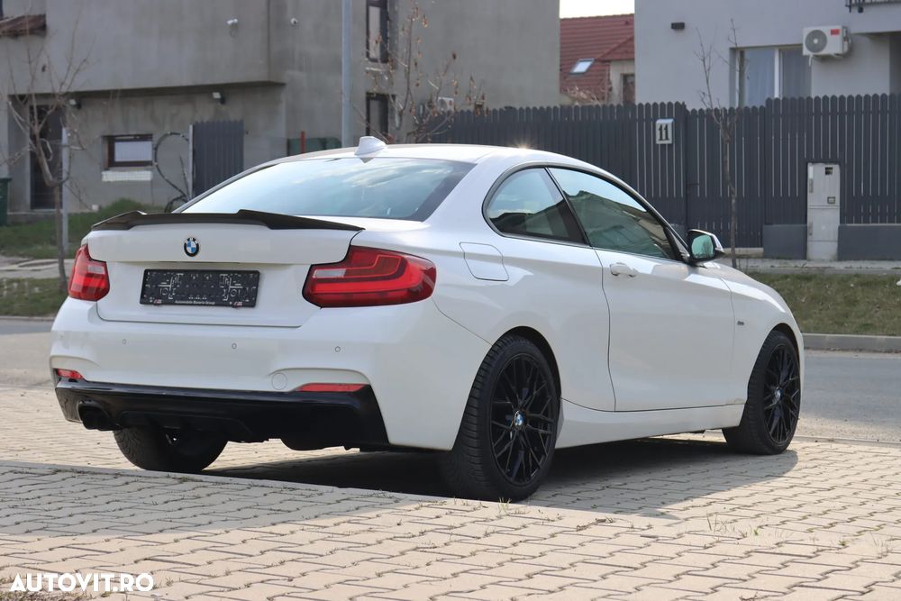 BMW Seria 2 220d Aut. Sport Line - 7