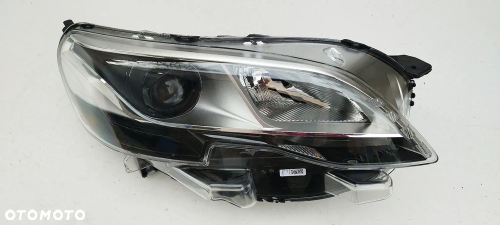 Peugeot Expert Traveller 2016- Bi Xenon D8S Prawa Nowa Oryginał 1616143780 1616143880 - 2