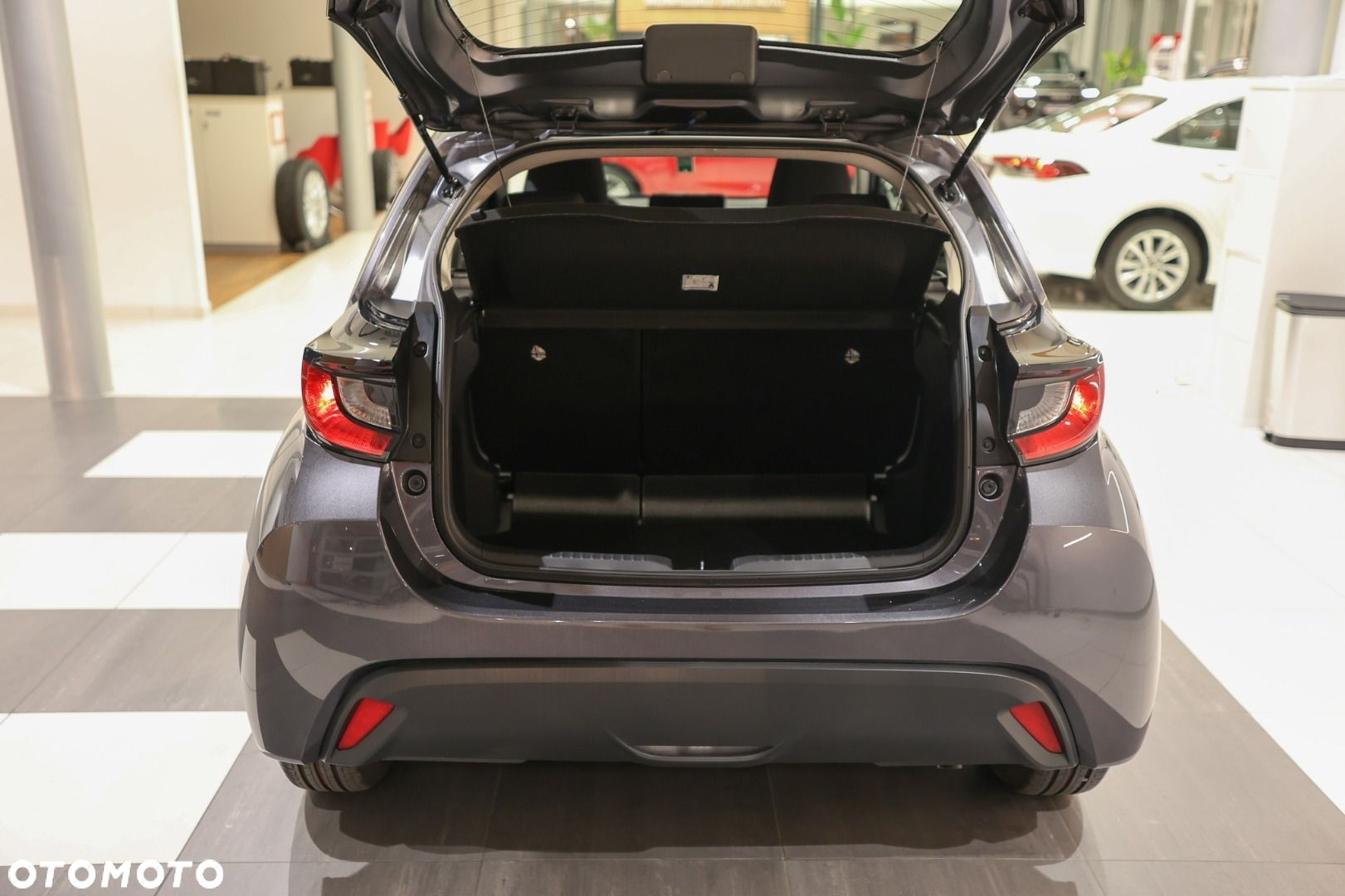 Toyota Yaris - 21
