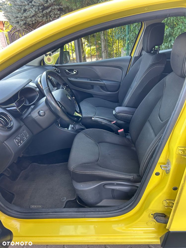 Renault Clio 1.2 16V Life - 15