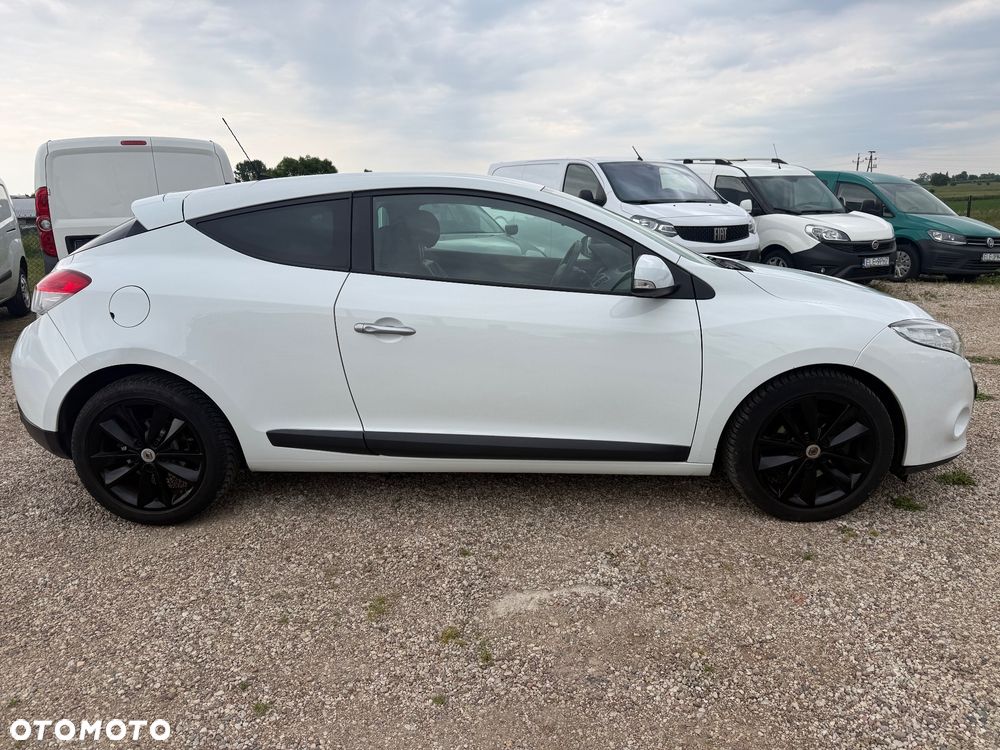Renault Megane TCe 130 Night and Day - 8