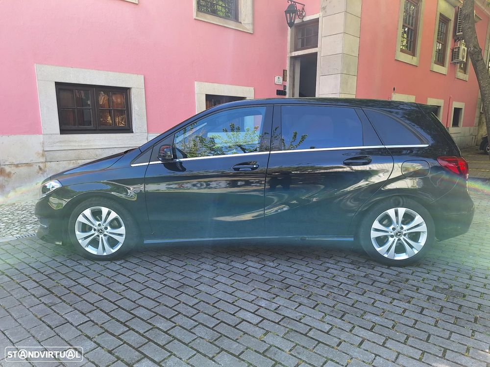 Mercedes-Benz B 180 d Style - 4