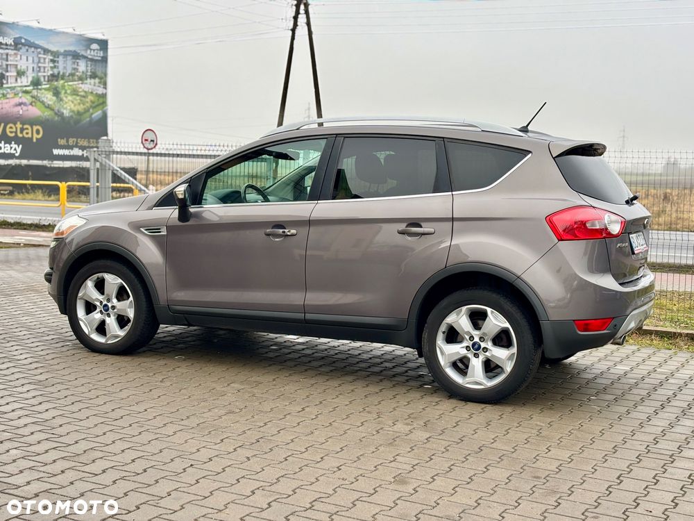 Ford Kuga 2.0 TDCi 4x4 Titanium - 4