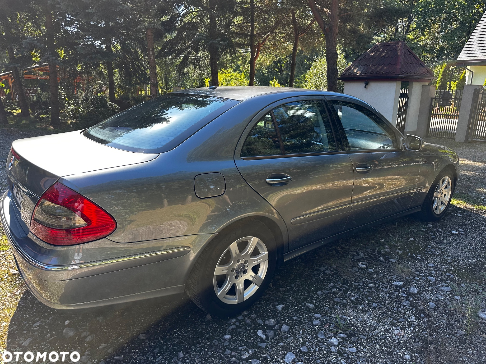 Mercedes-Benz Klasa E 200 CDI Automatik Avantgarde - 39