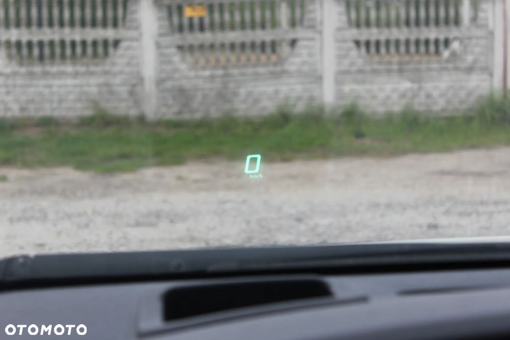 Toyota Prius (Hybrid) Executive - 26