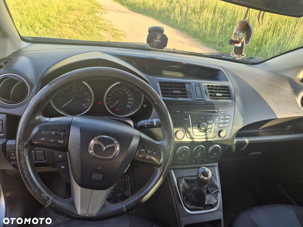 Mazda 5 - 13