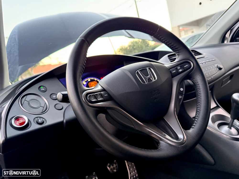 Honda Civic 1.4 i-VTEC Elegance - 46