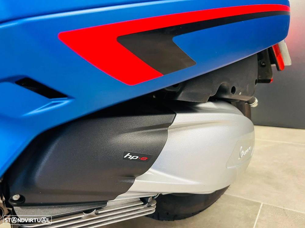 Vespa GTS Super Sport 300 - 3